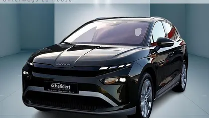 Gebraucht Skoda Enyaq iV Loft 131 kW (179 PS) 2025 Olibogrün metallic SUV