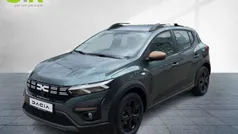 Zedergrün metallic (grün) Gebraucht 2024 Dacia Sandero Extreme Kleinwagen | 18.980 € (Fairer Preis)