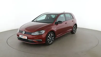 Gebraucht VW Golf VII IQ Drive 2019 Rot Limousine