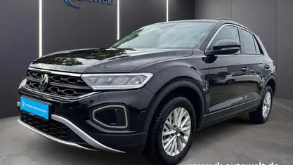 Schwarz Gebraucht 2024 VW T-Roc Life SUV | 22.990 € (Fairer Preis)