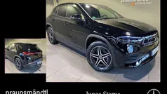 Schwarz Gebraucht 2023 Mercedes EQA300 AMG SUV | 40.900 € (Etwas zu teuer)