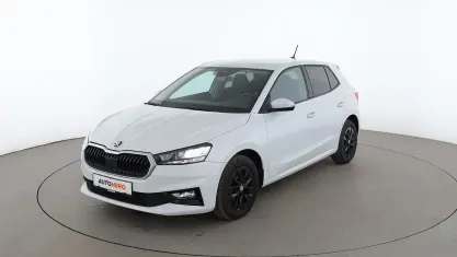 Gebraucht Skoda Fabia Ambition 95 PS (69 kW) 2021 Weiß Kleinwagen