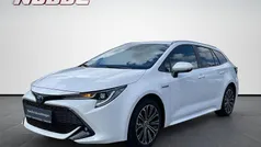 Weiß Gebraucht 2020 Toyota Corolla Team Kombi | 21.280 € (Fairer Preis)