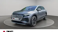 Grau Gebraucht 2022 Audi Q4 e-tron Ambiente SUV | 37.890 € (Fairer Preis)