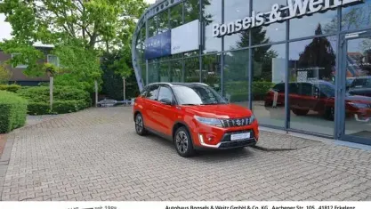 Gebraucht Suzuki Vitara Comfort+ 129 PS (94 kW) 2021 Rot SUV