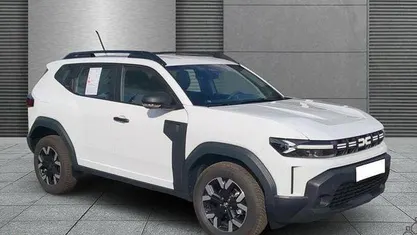 Neu Dacia Duster Essentiel 101 PS (74 kW) 2025 Andere SUV