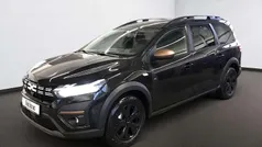 Gebraucht 2025 Dacia Jogger Extreme Van / Kleinbus | 24.275 € (Fairer Preis)