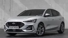 Moondust silver metallic Gebraucht 2024 Ford Focus ST-Line X Limousine | 26.089 € (Fairer Preis)
