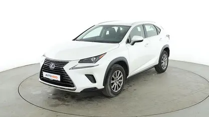Gebraucht Lexus NX300h 143 PS (105 kW) 2020 Weiß SUV