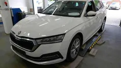 Candy weiss Gebraucht 2023 Skoda Octavia Style Kombi | 20.240 € (Fairer Preis)