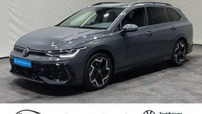 Second-hand VW Golf VIII R-line 150 CP (110 kW) 2024 Gri Break