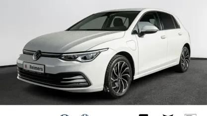 Used VW Golf VIII Style 204 HP (150 kW) 2022 White Sedan