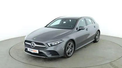 Grau Gebraucht 2019 Mercedes A180 AMG line Limousine | 23.490 € (Fairer Preis)