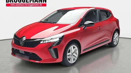 Gebraucht 2025 Renault Clio V Evolution Limousine | 17.990 € (Guter Preis)