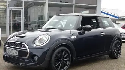 Gebraucht Mini Cooper S Chili 178 PS (130 kW) 2020 Schwarz Kleinwagen