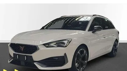 Weiß Gebraucht 2022 Cupra Leon Kombi | 29.879 € (Fairer Preis)