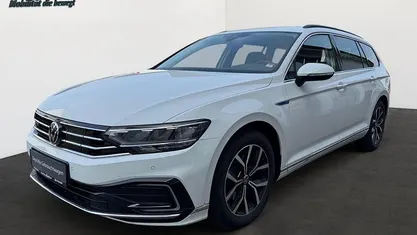 Second-hand VW Passat 218 CP (160 kW) 2020 Alb Break