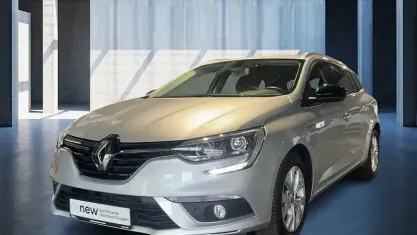 Gebraucht Renault Mégane GrandTour LIMITED Deluxe 140 PS (102 kW) 2020 Silber Kombi