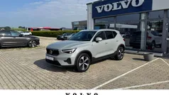 Grau Gebraucht 2023 Volvo XC40 Core SUV | 35.490 € (Fairer Preis)