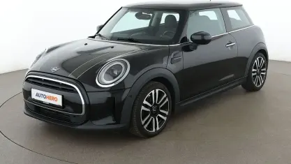 Gebraucht Mini Cooper Classic 136 PS (100 kW) 2021 Schwarz Kleinwagen