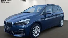 Phytonicblau metallic (blau) Gebraucht 2022 BMW 220 Gran Tourer Sport Line Van / Kleinbus | 26.900 € (Fairer Preis)