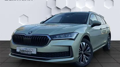 Gelb Gebraucht 2025 Skoda Superb Selection Kombi | 38.469 € (Guter Preis)