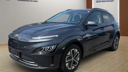 Usata Hyundai Kona Trend 100 kW (136 CV) 2023 Grigio SUV