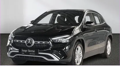 Gebraucht Mercedes GLA200 163 PS (119 kW) 2024 Unilack nachtschwarz SUV