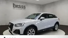 Gletscherweiß metallic Gebraucht 2024 Audi Q2 Advanced Plus SUV | 32.400 € (Fairer Preis)
