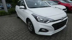 Weiß Gebraucht 2020 Hyundai i20 Advantage Limousine | 11.950 € (Fairer Preis)