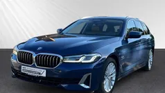 Blau Gebraucht 2022 BMW 530e Luxury Line Kombi | 31.990 € (Fairer Preis)