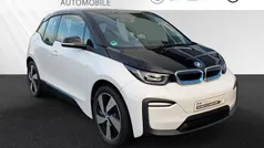 Capparisweiß mit akzent bmw i blau Gebraucht 2022 BMW i3 Kleinwagen | 20.999 € (Fairer Preis)