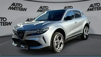 Neu Alfa Romeo Junior Edizione Speciale 145 PS (106 kW) 2026 Grau SUV