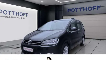 Schwarz Gebraucht 2022 VW Sharan Comfortline Van / Kleinbus | 29.922 € (Fairer Preis)