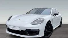 Weiß Gebraucht 2020 Porsche Panamera Turbo S Limousine | 122.900 € (Fairer Preis)