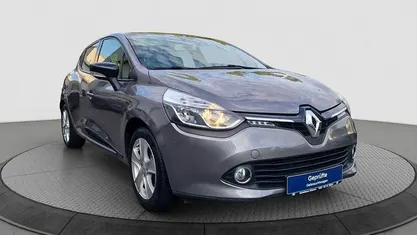 Grau Gebraucht 2015 Renault Clio IV Dynamique Kleinwagen | 11.500 € (Fairer Preis)