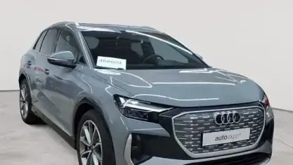 Gebraucht Audi Q4 e-tron Ambiente 210 kW (286 PS) 2025 Kieselgrau SUV