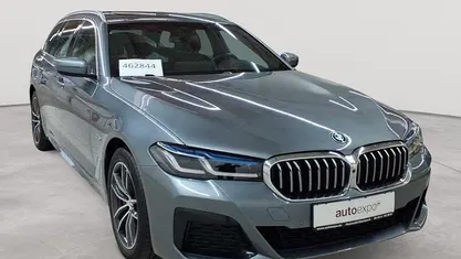 Bluestone metallic Gebraucht 2021 BMW 530e M Sport Kombi | 31.890 € (Fairer Preis)