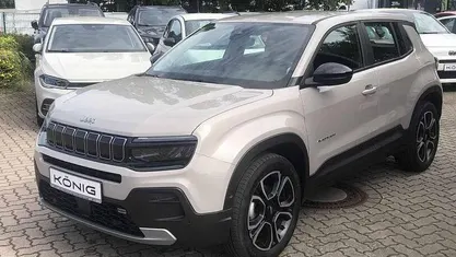 Stone grey (3ys) Gebraucht 2023 Jeep Avenger Altitude SUV | 21.290 € (Fairer Preis)