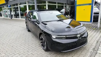 Nowe Opel Astra 114 kW (156 KM) 2026 Czarny Kombi