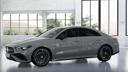 Grau Neu 2025 Mercedes CLA200 AMG Limousine | 40.990 € (Fairer Preis)
