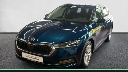 Gebraucht Skoda Octavia Style 150 PS (110 kW) 2023 Lavablau metallic Kombi