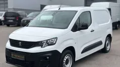 Gebraucht 2020 Peugeot Partner Premium Van / Kleinbus | 15.990 € (Fairer Preis)