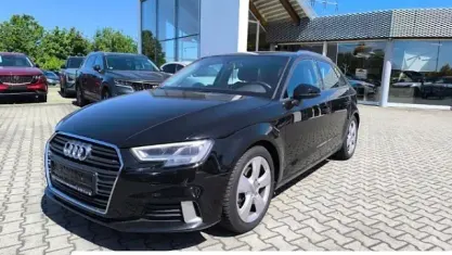 Gebraucht Audi A3 Sport 150 PS (110 kW) 2017 Schwarz Limousine