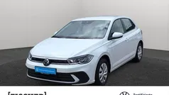Weiss Gebraucht 2023 VW Polo Life Kleinwagen | 17.222 € (Guter Preis)