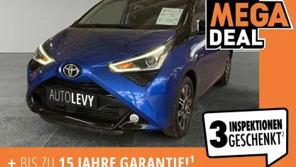 Gebraucht Toyota Aygo X-play 72 PS (52 kW) 2020 Blau/schwarz (metallic) Kleinwagen