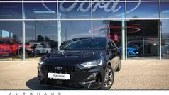 Obsidianschwarz metallic (schwarz) Gebraucht 2023 Ford Focus ST-Line Limousine | 22.885 € (Fairer Preis)
