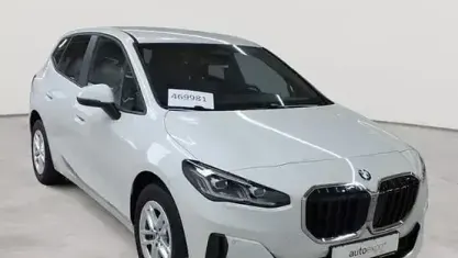 Gebraucht BMW 218 Active Tourer Performance 150 PS (110 kW) 2023 Alpinweiß Van / Kleinbus
