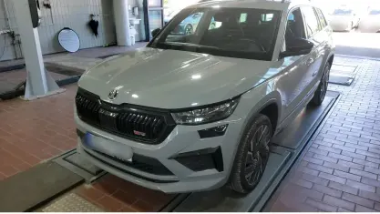 Gebraucht Skoda Kodiaq RS 245 PS (180 kW) 2023 Grau SUV