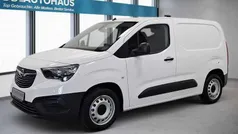 Weiß Gebraucht 2022 Opel Combo Edition Van / Kleinbus | 15.920 € (Guter Preis)